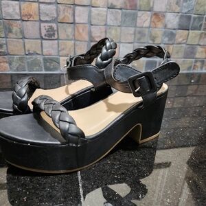 SO New Black Braided Platform Sandals